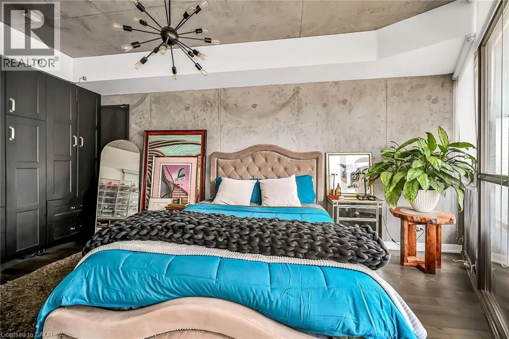 1201 DUNDAS Street E Unit# 902, #902