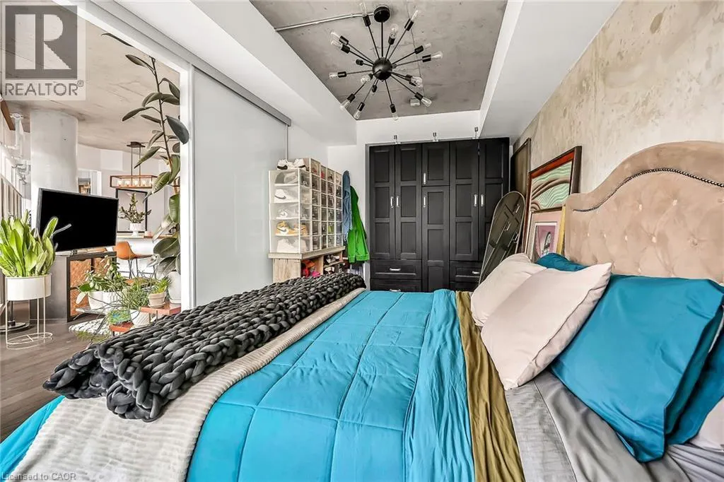 1201 DUNDAS Street E Unit# 902, #902