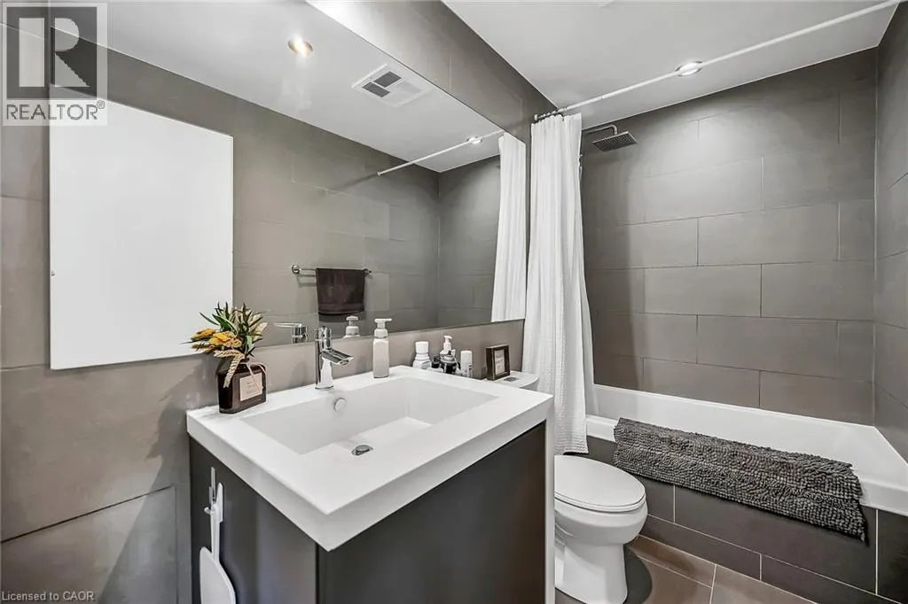 1201 DUNDAS Street E Unit# 902, #902