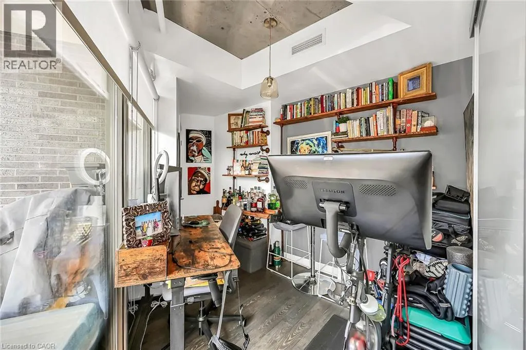 1201 DUNDAS Street E Unit# 902, #902