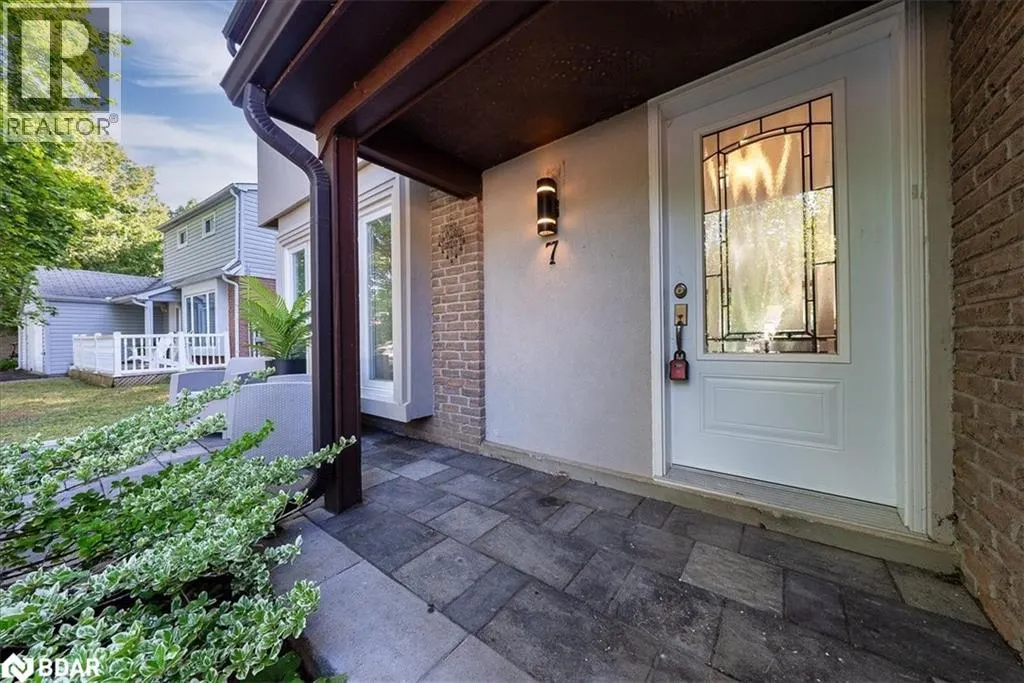 7 GRIST MILL Road E