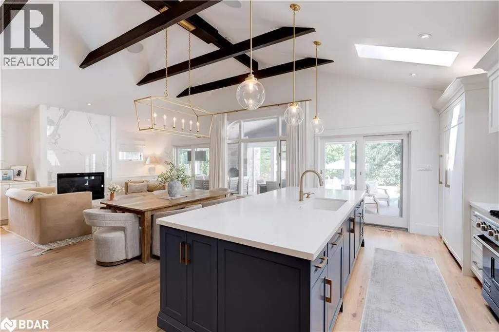 41 FAIRWOOD Place E