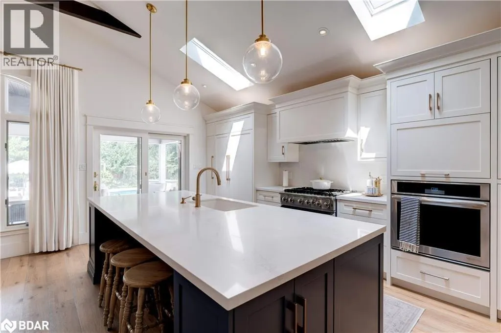 41 FAIRWOOD Place E
