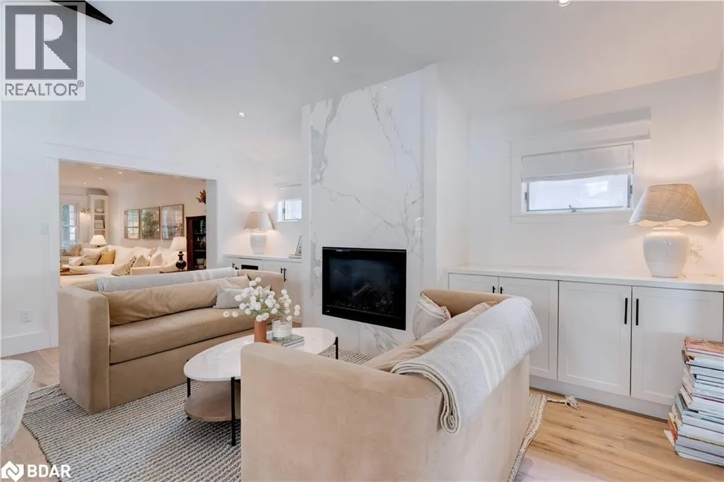 41 FAIRWOOD Place E