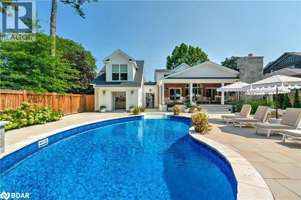 41 FAIRWOOD Place E