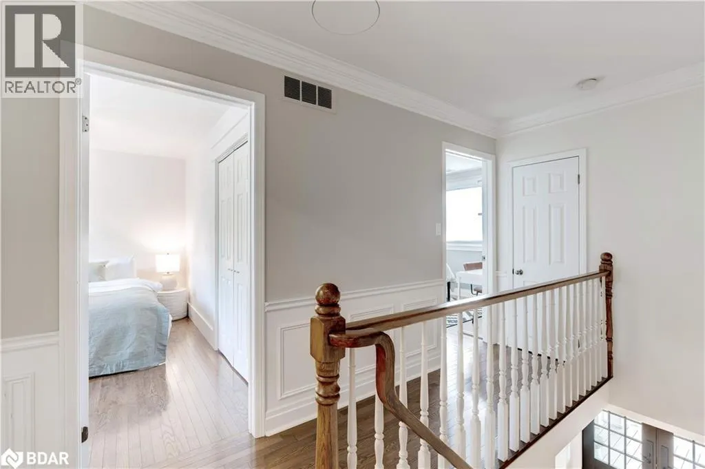 41 FAIRWOOD Place E
