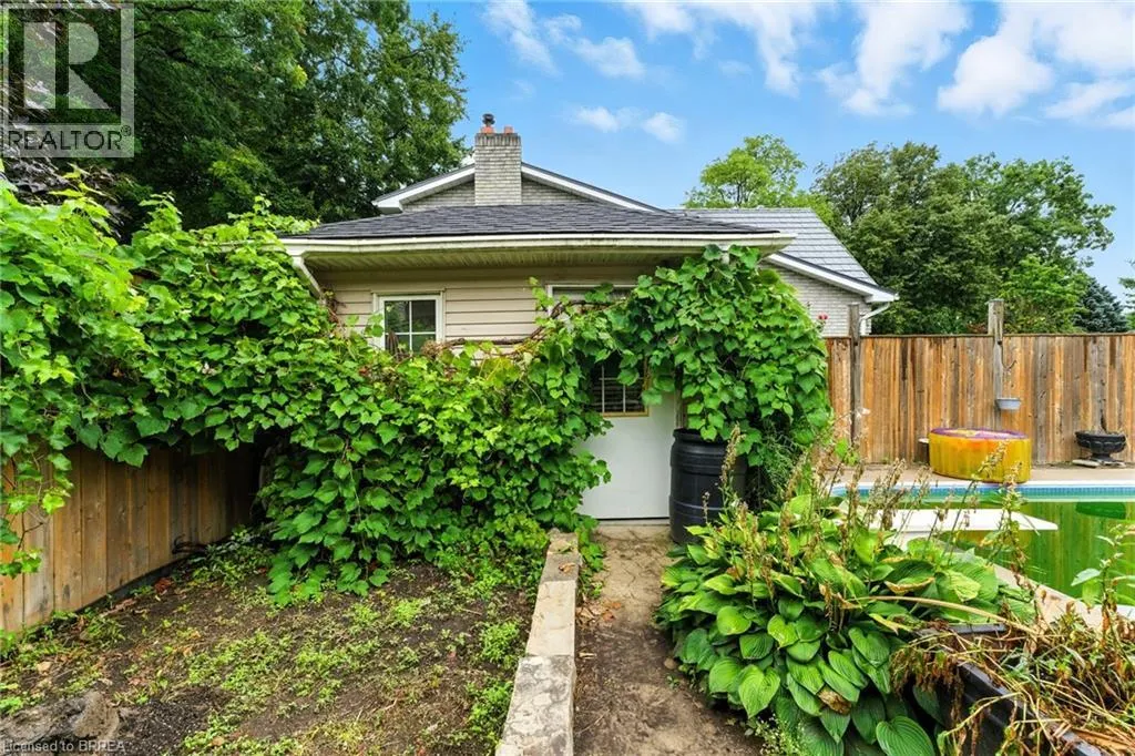 267 MEMORIAL Drive