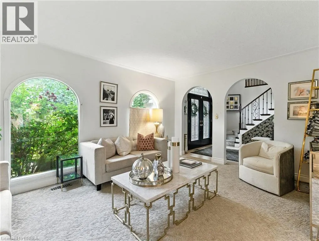 267 MEMORIAL Drive