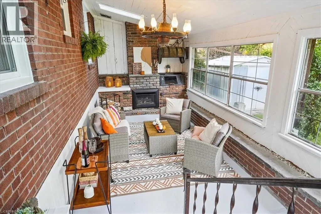 723 DRURY Lane