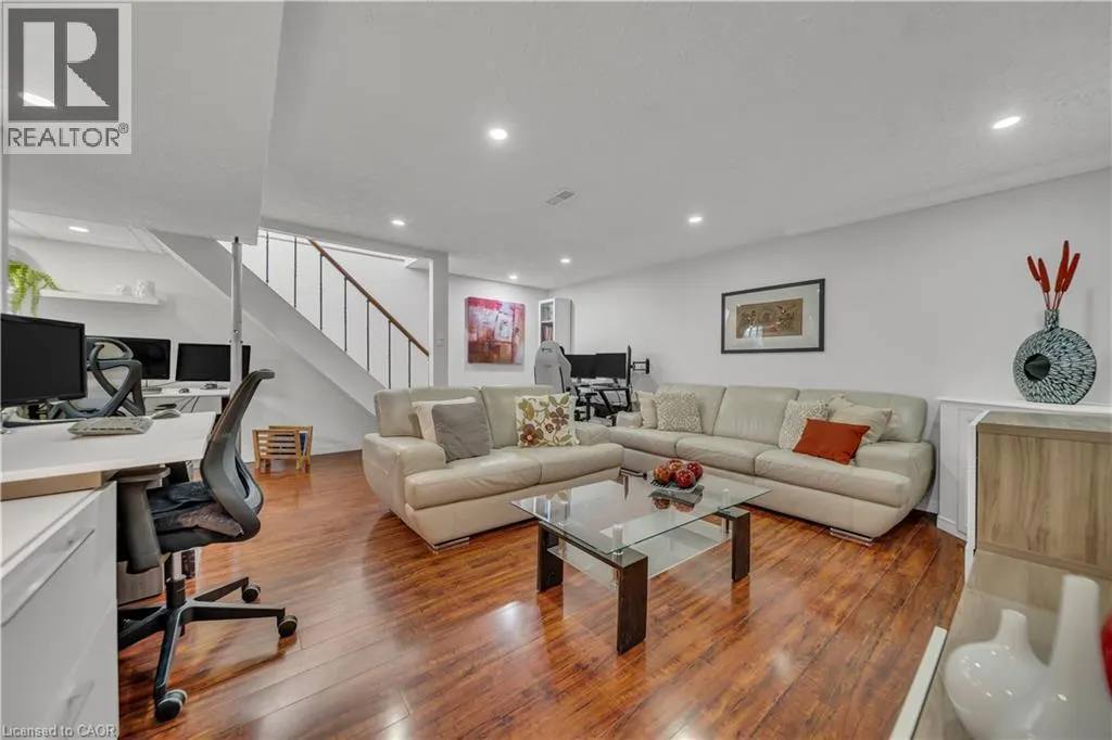 477 STRASBURG Road