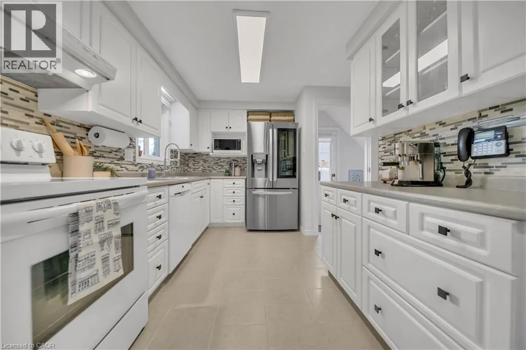 477 STRASBURG Road