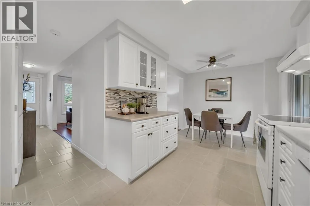 477 STRASBURG Road