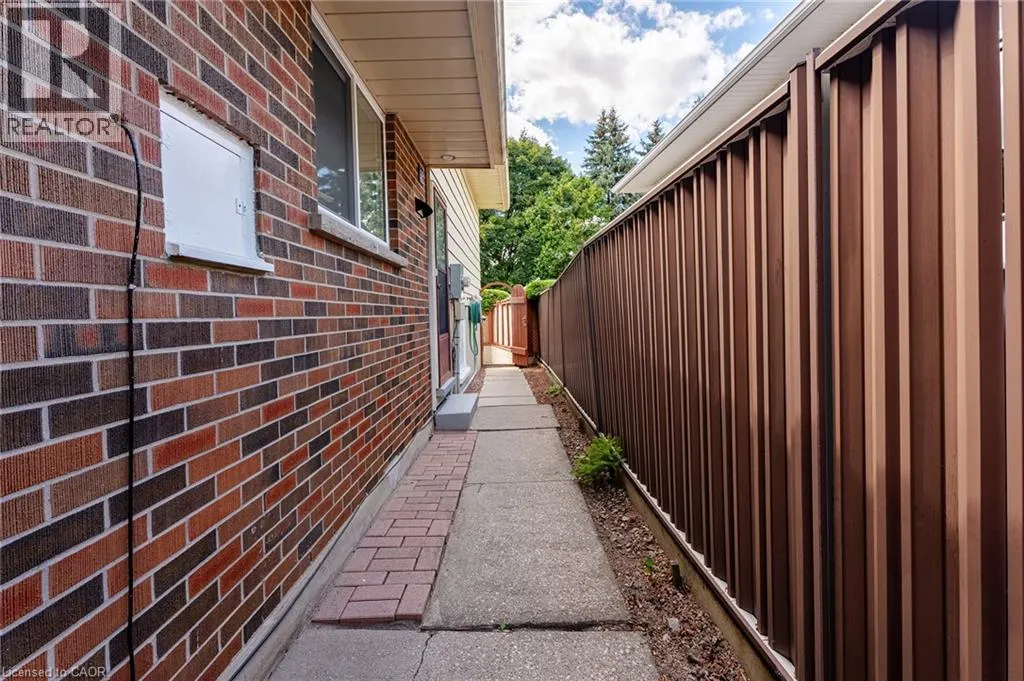 80 ROUSE Avenue