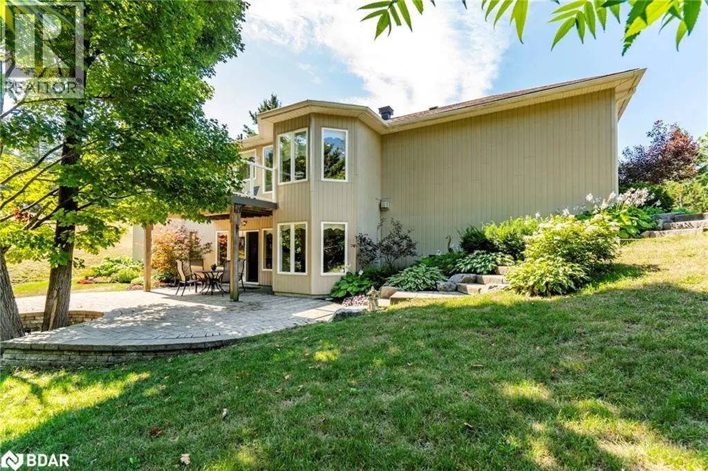 32 VALLEYCREST Drive