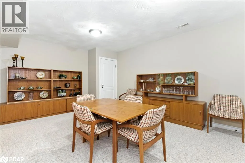32 VALLEYCREST Drive
