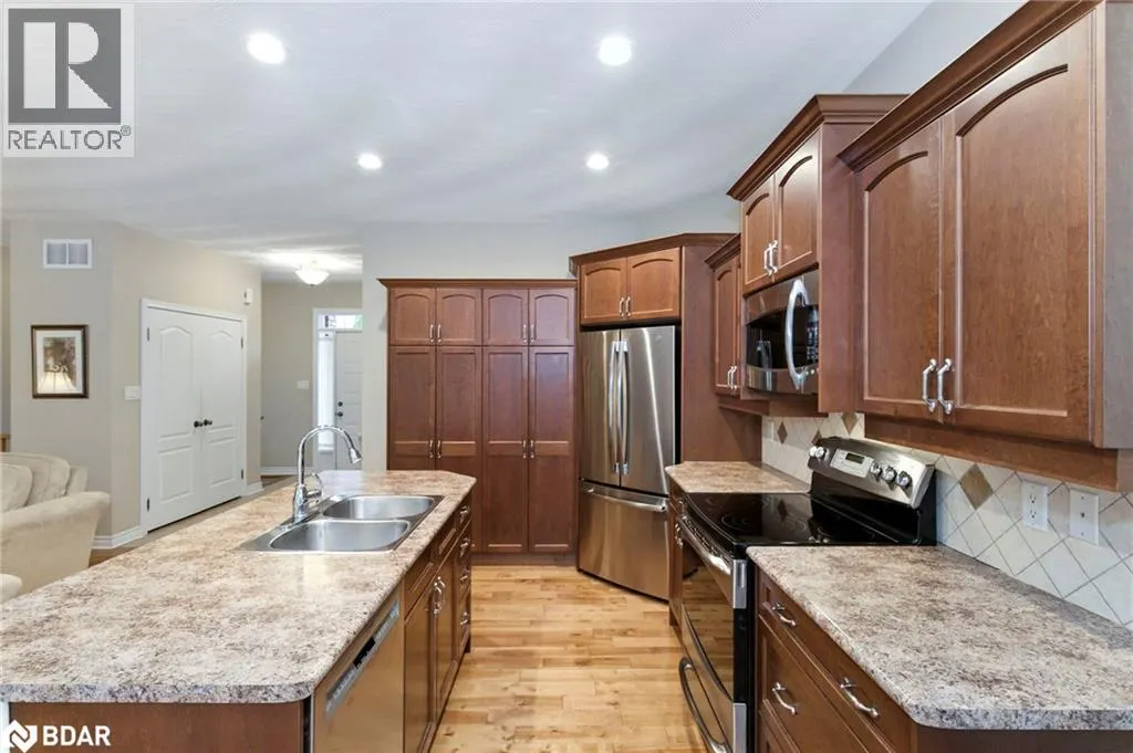 32 VALLEYCREST Drive