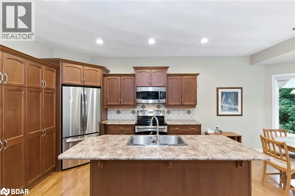 32 VALLEYCREST Drive