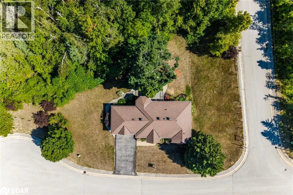 32 VALLEYCREST Drive
