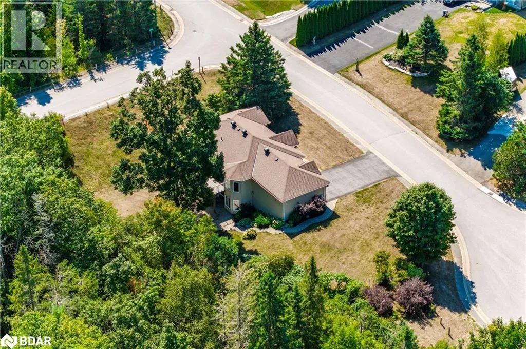 32 VALLEYCREST Drive