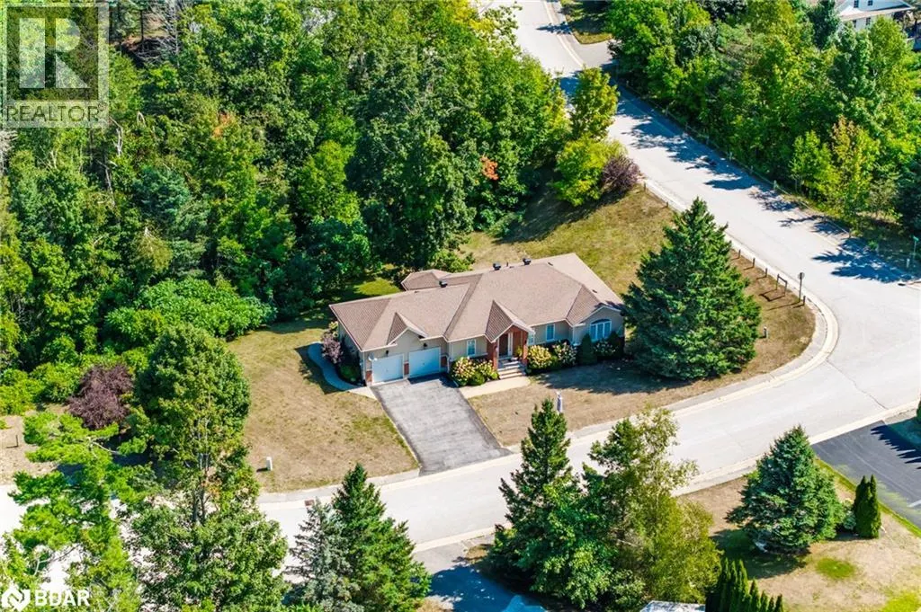 32 VALLEYCREST Drive