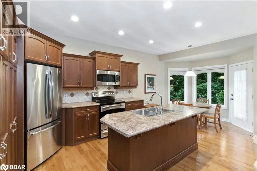 32 VALLEYCREST Drive