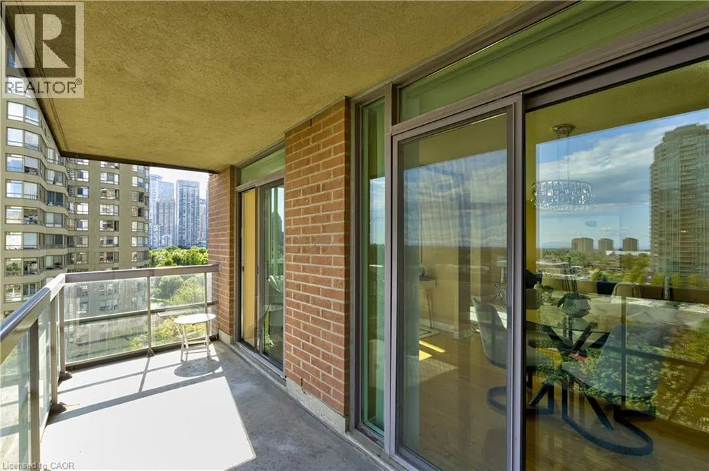 156 ENFIELD Place Unit# 1210, #1210