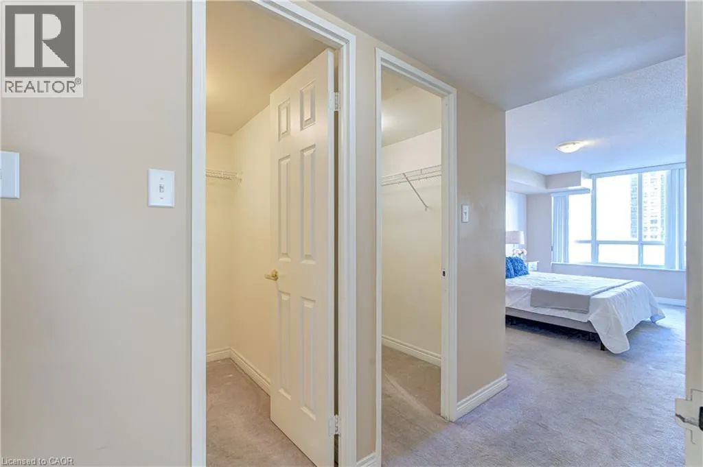156 ENFIELD Place Unit# 1210, #1210
