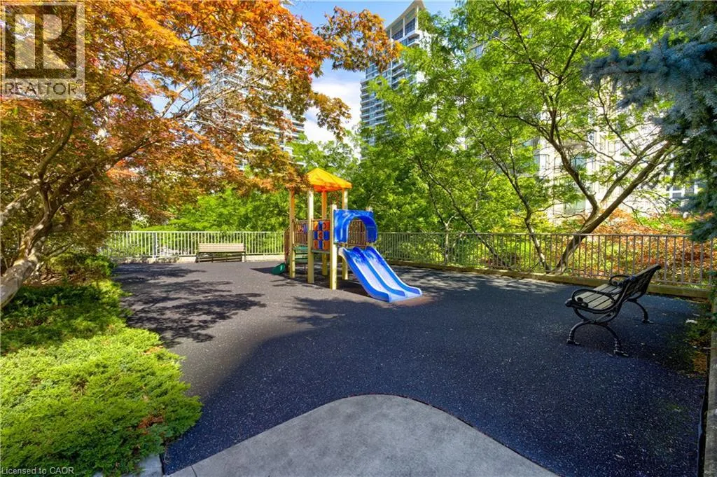 156 ENFIELD Place Unit# 1210, #1210