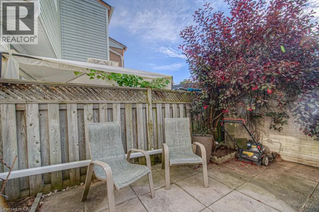 44 FROBISHER Court