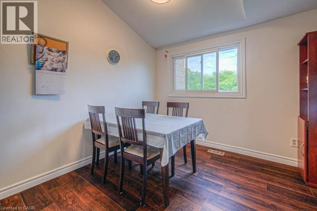 44 FROBISHER Court