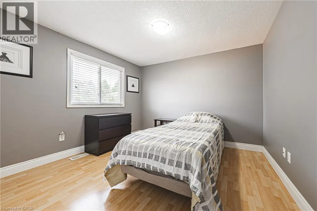 412 MELANIE Crescent