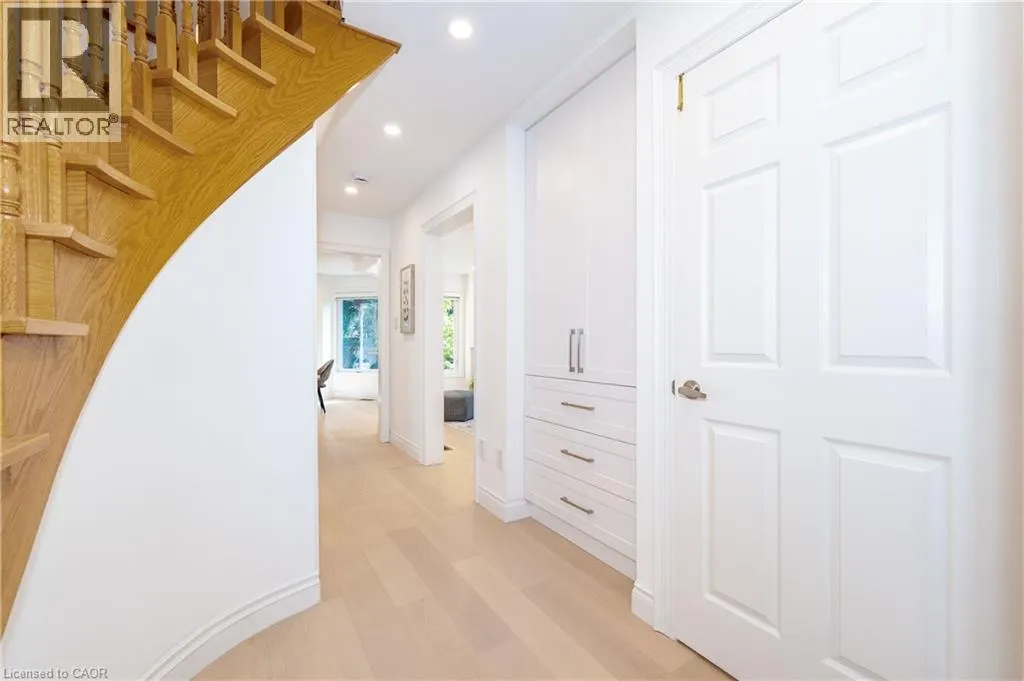 327 NORTHWOOD Drive