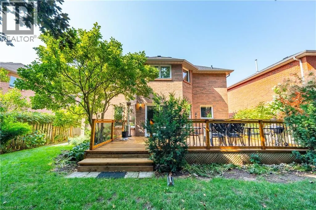 327 NORTHWOOD Drive