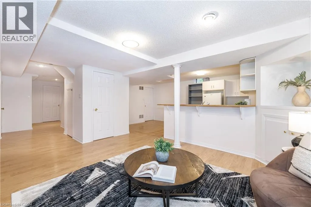 327 NORTHWOOD Drive