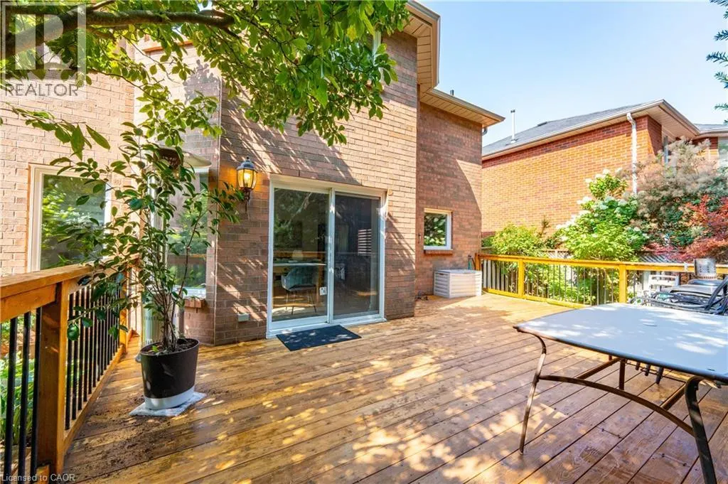 327 NORTHWOOD Drive