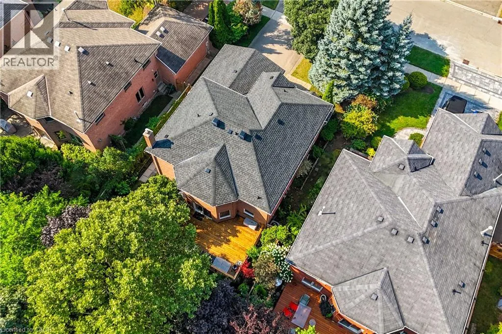 327 NORTHWOOD Drive