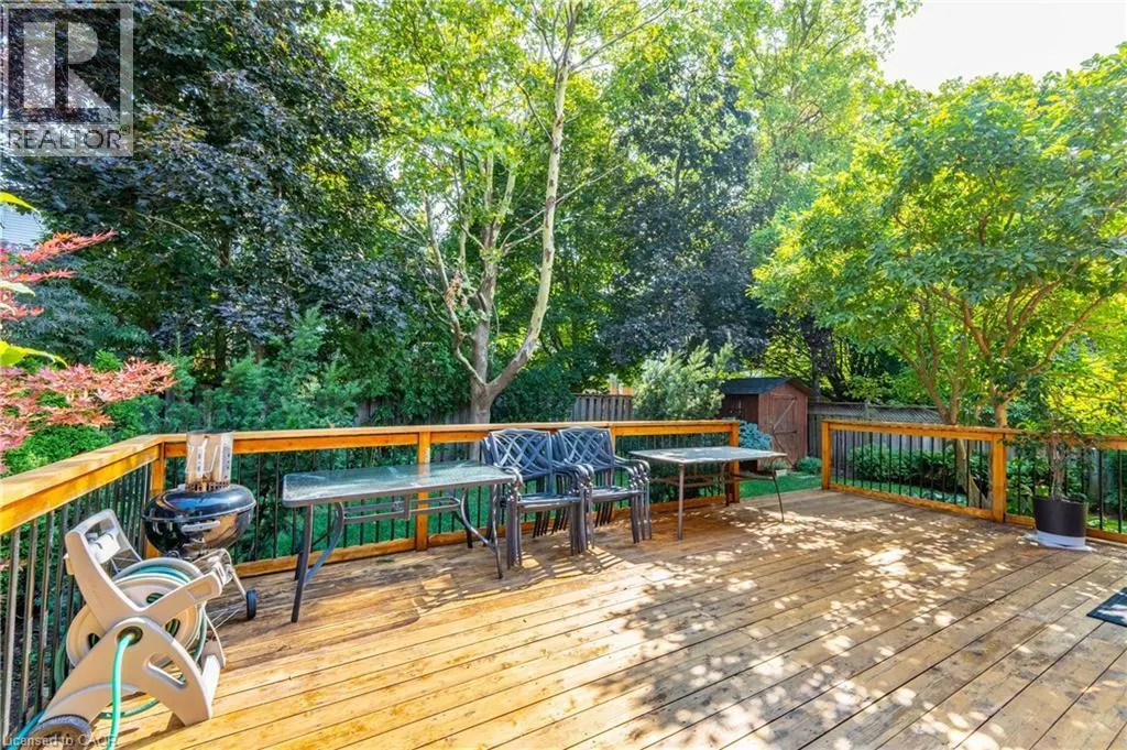 327 NORTHWOOD Drive