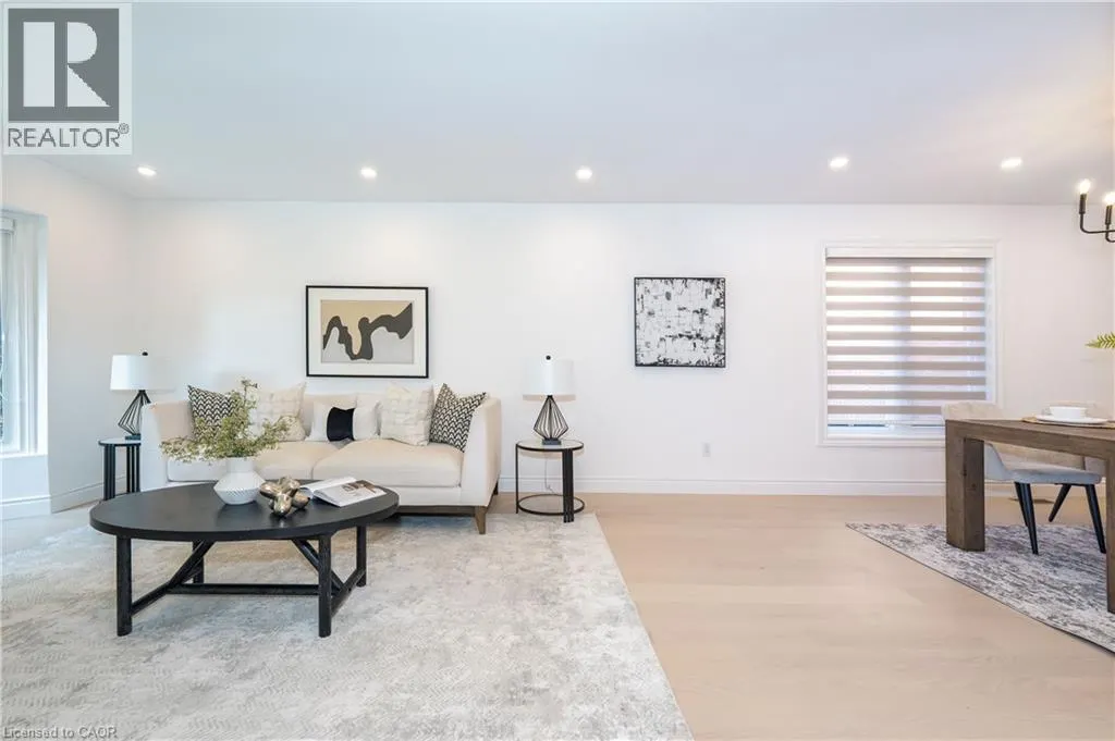 327 NORTHWOOD Drive