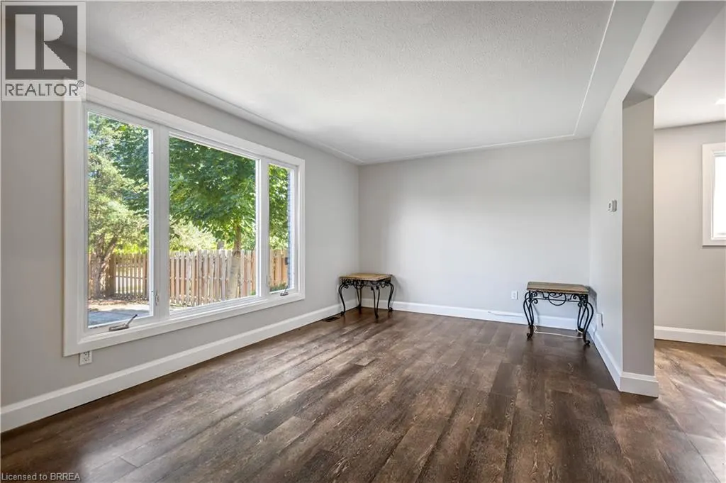 8 OAKHILL Drive Unit# A, #A