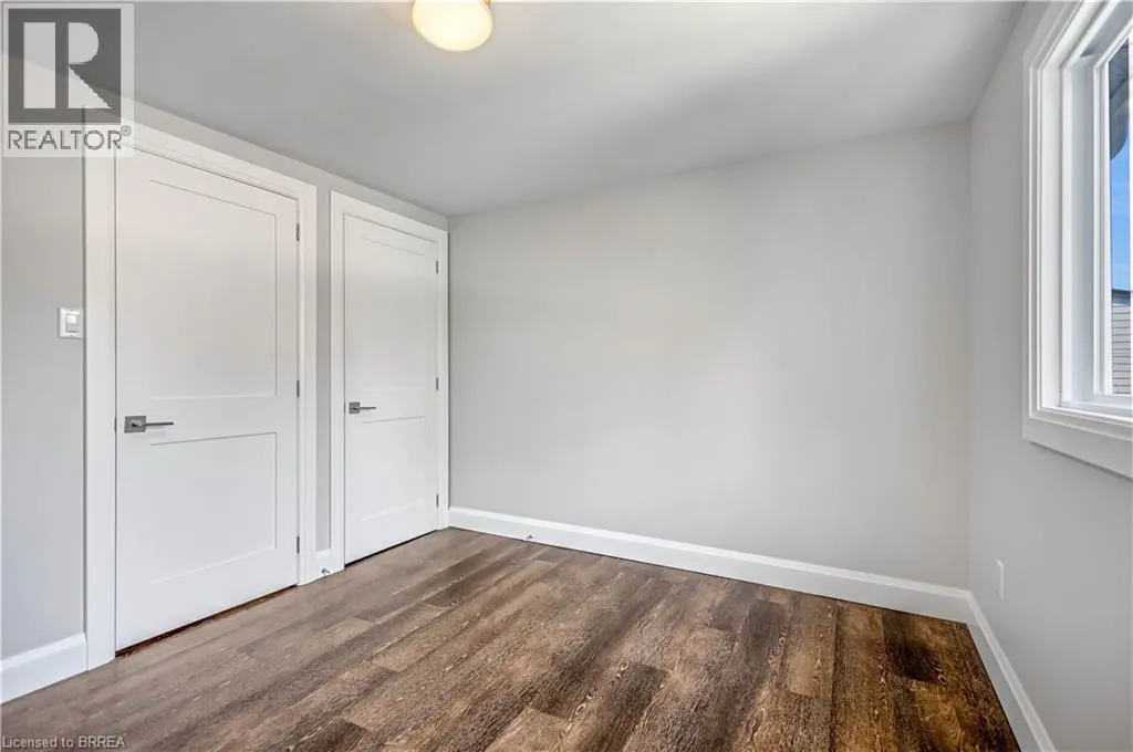 8 OAKHILL Drive Unit# A, #A