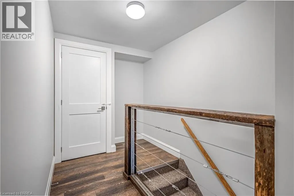 8 OAKHILL Drive Unit# A, #A