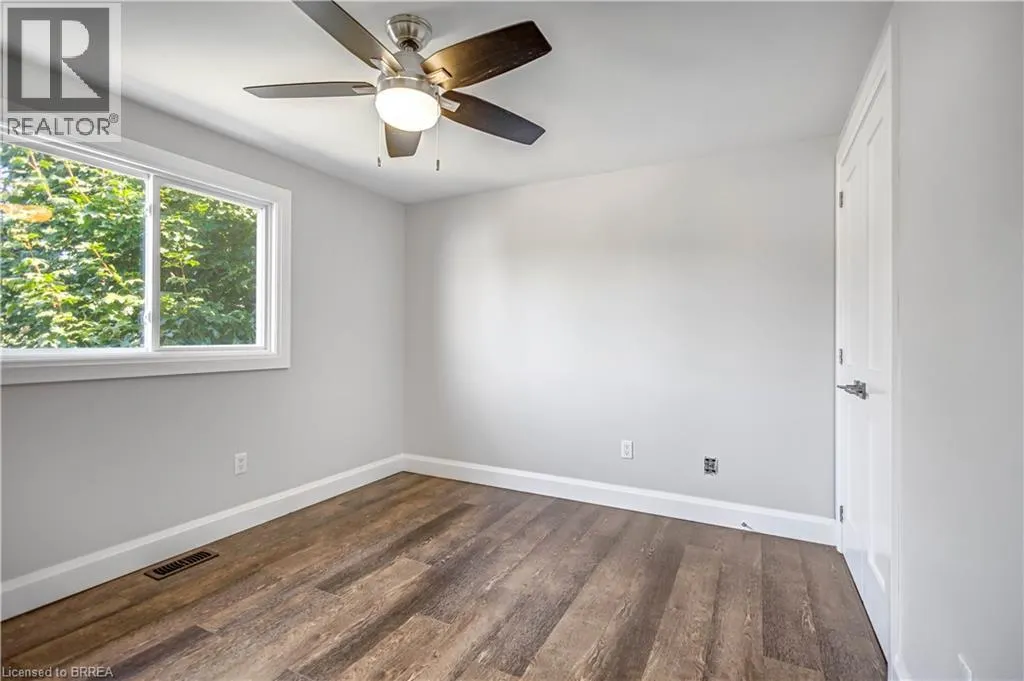 8 OAKHILL Drive Unit# A, #A
