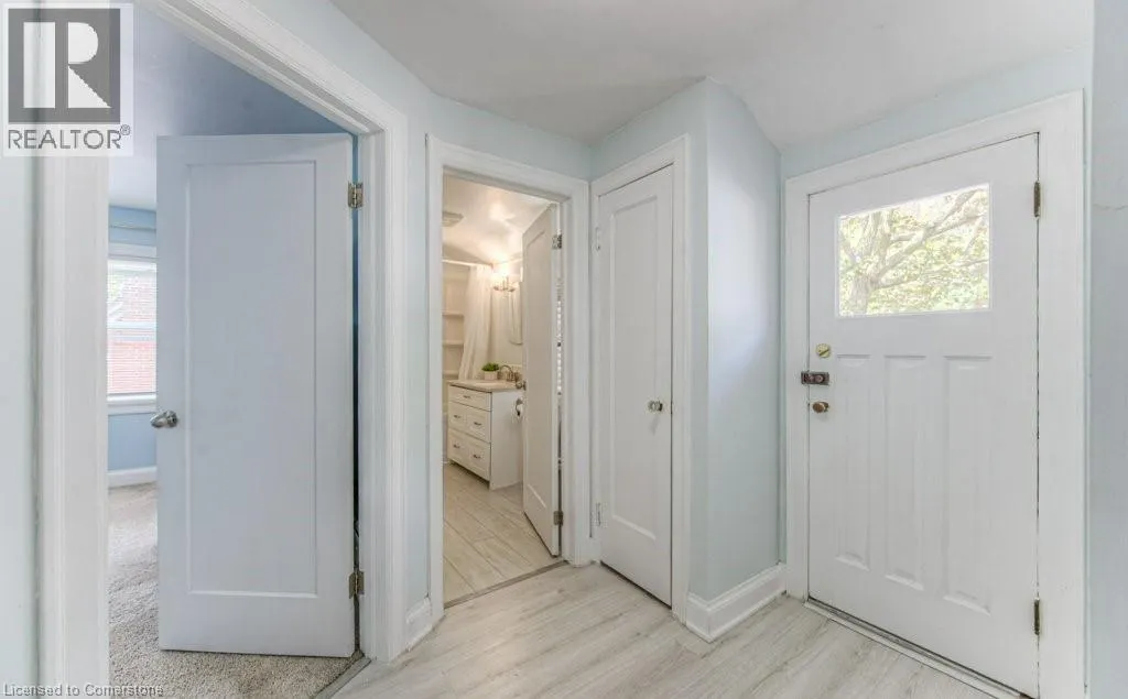 76 BRENTWOOD Avenue