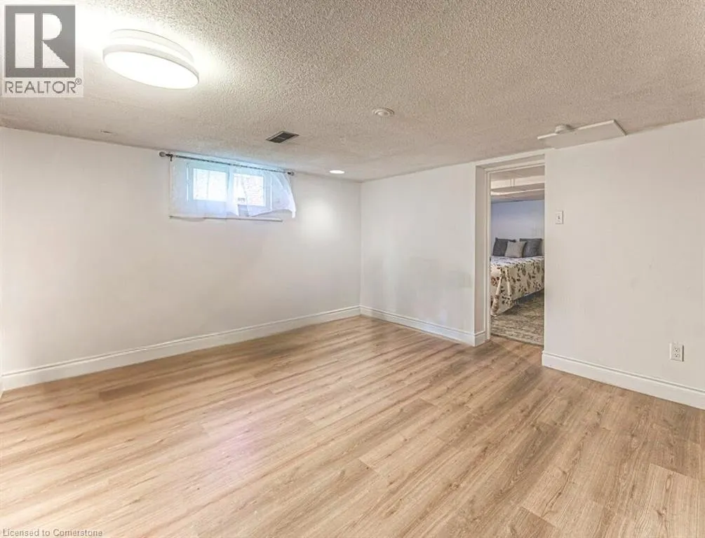 76 BRENTWOOD Avenue