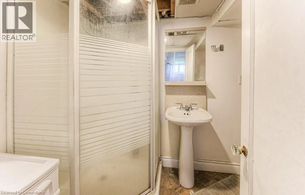 76 BRENTWOOD Avenue