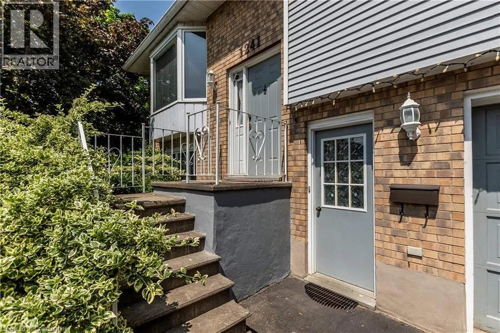 1241 ROSE Street