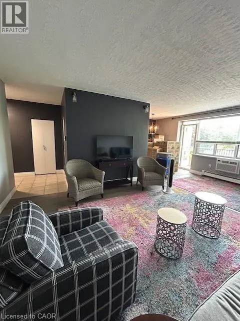 222 CONCESSION Street Unit# 203, #203