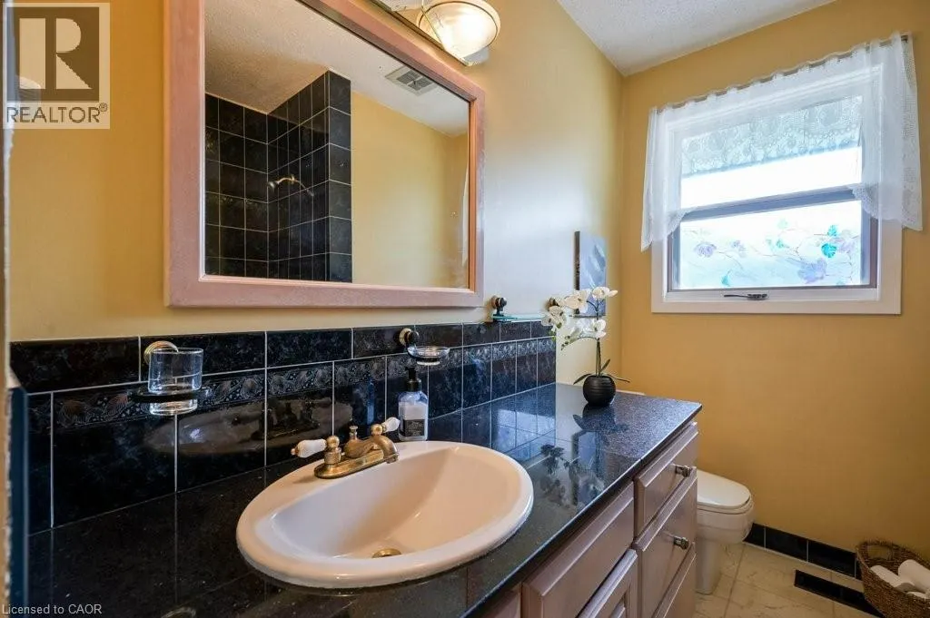 91 KIMBERLY Crescent