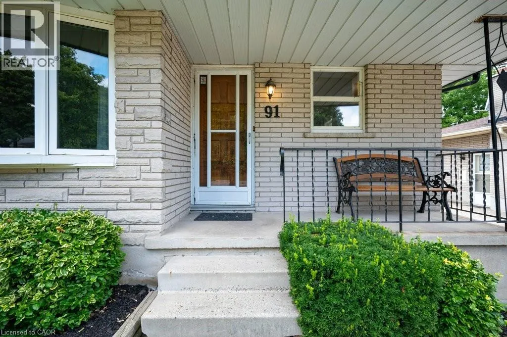 91 KIMBERLY Crescent