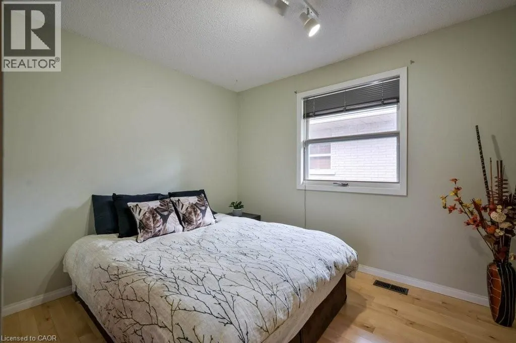 91 KIMBERLY Crescent